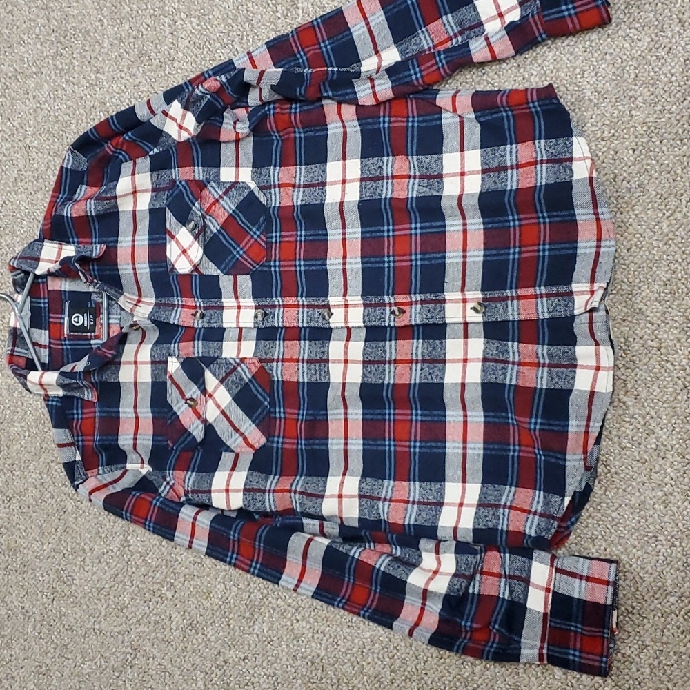 Amnesia Mens Button up Flannel Long Sleeve Size Small